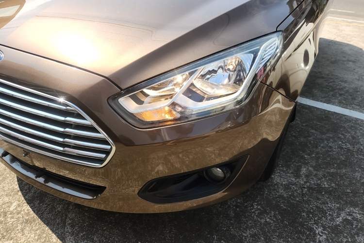 Used Ford Escort 2017 1.5L Manual Comfort Model Left Front Headlight