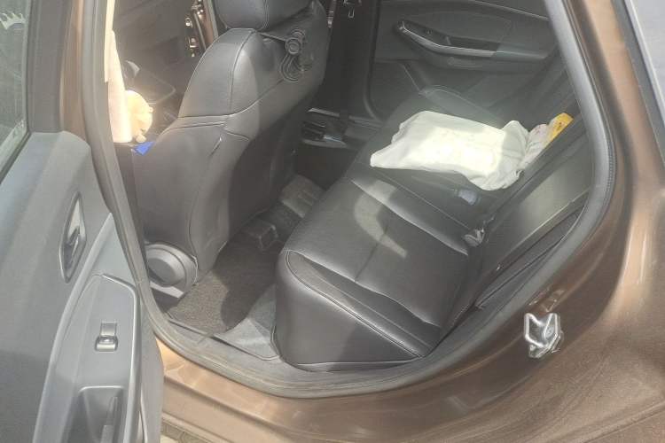 Used Ford Escort 2017 Happiness Edition 1.5L Automatic Fashion Version Left Rear Seat
