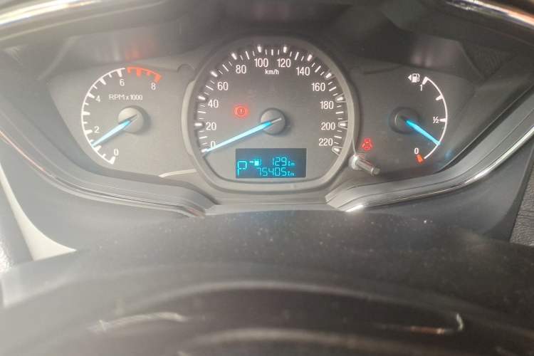 Used Ford Escort 2017 Happiness Edition 1.5L Automatic Fashion Version Odometer Close Up