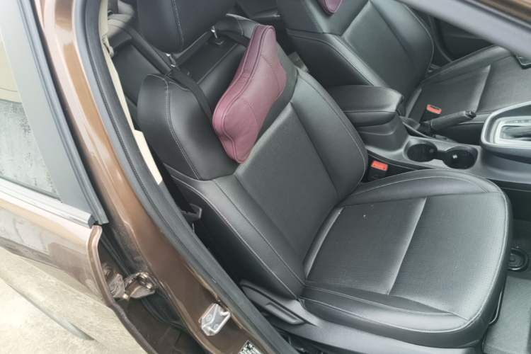 Used Ford Escort 2017 Happiness Edition 1.5L Automatic Fashion Version Right Front Seat