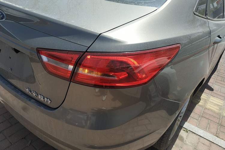 Used Ford Escort 2017 1.5L Manual Comfort Model Right Rear Taillight