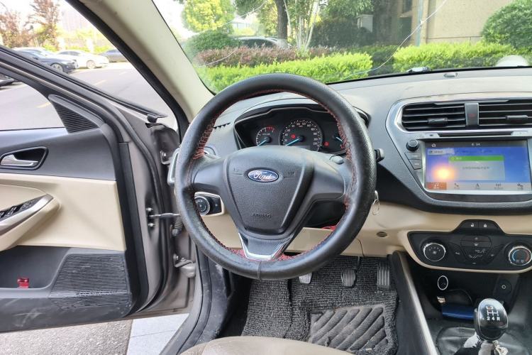 Used Ford Escort 2017 1.5L Manual Comfort Model Steering Wheel
