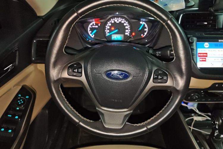 Used Ford Escort 2017 Happiness Edition 1.5L Automatic Fashion Version Steering Wheel