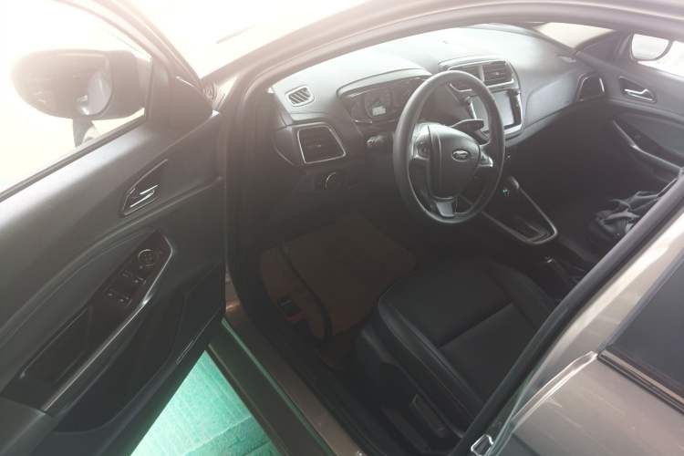 Used Ford Escort 2017 Happiness Edition 1.5L Automatic Fashion Version Driver Seat