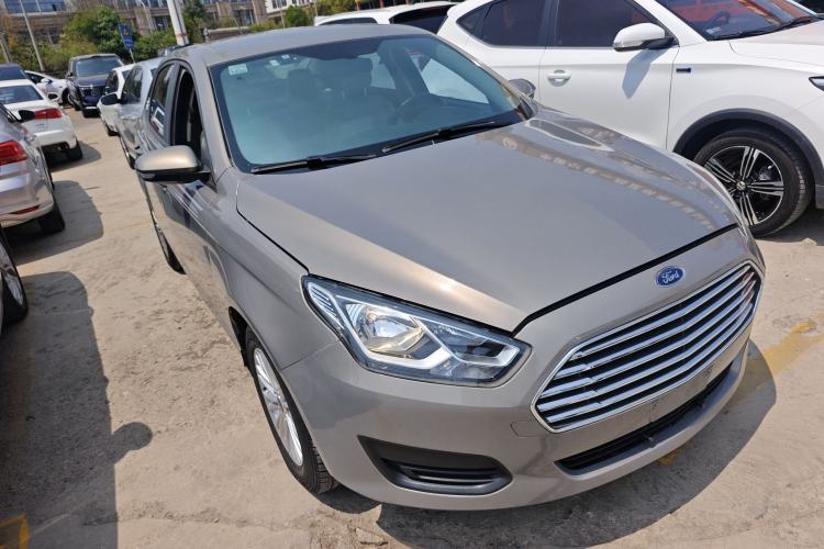 Used Ford Escort 2017 Revised Version 1.5L Manual Comfort Edition Exterior 1