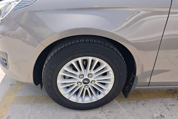Used Ford Escort 2017 Revised Version 1.5L Manual Comfort Edition Exterior 4
