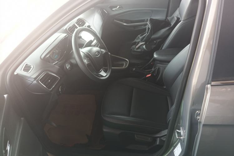 Used Ford Escort 2017 Happiness Edition 1.5L Automatic Fashion Version Left Front Seat