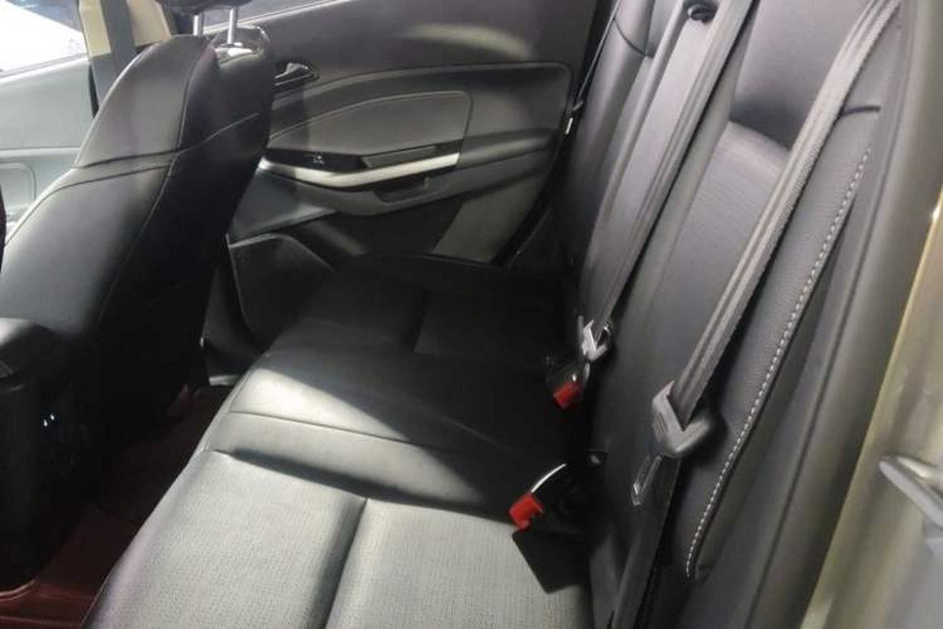 Used Ford Escort 2017 Happiness Edition 1.5L Automatic Fashion Version Left Rear Seat