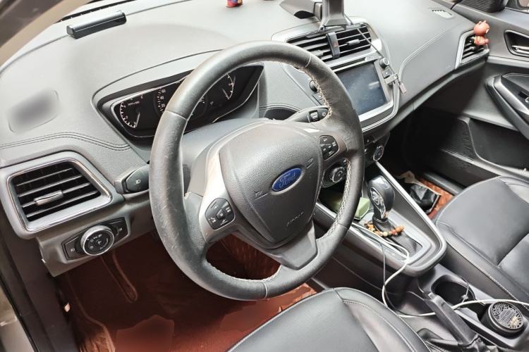 Used Ford Escort 2017 Happiness Edition 1.5L Automatic Fashion Version Steering Wheel