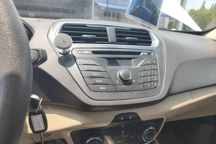 Used Ford Escort 2017 1.5L Automatic Comfort Model Audio And AC Panel