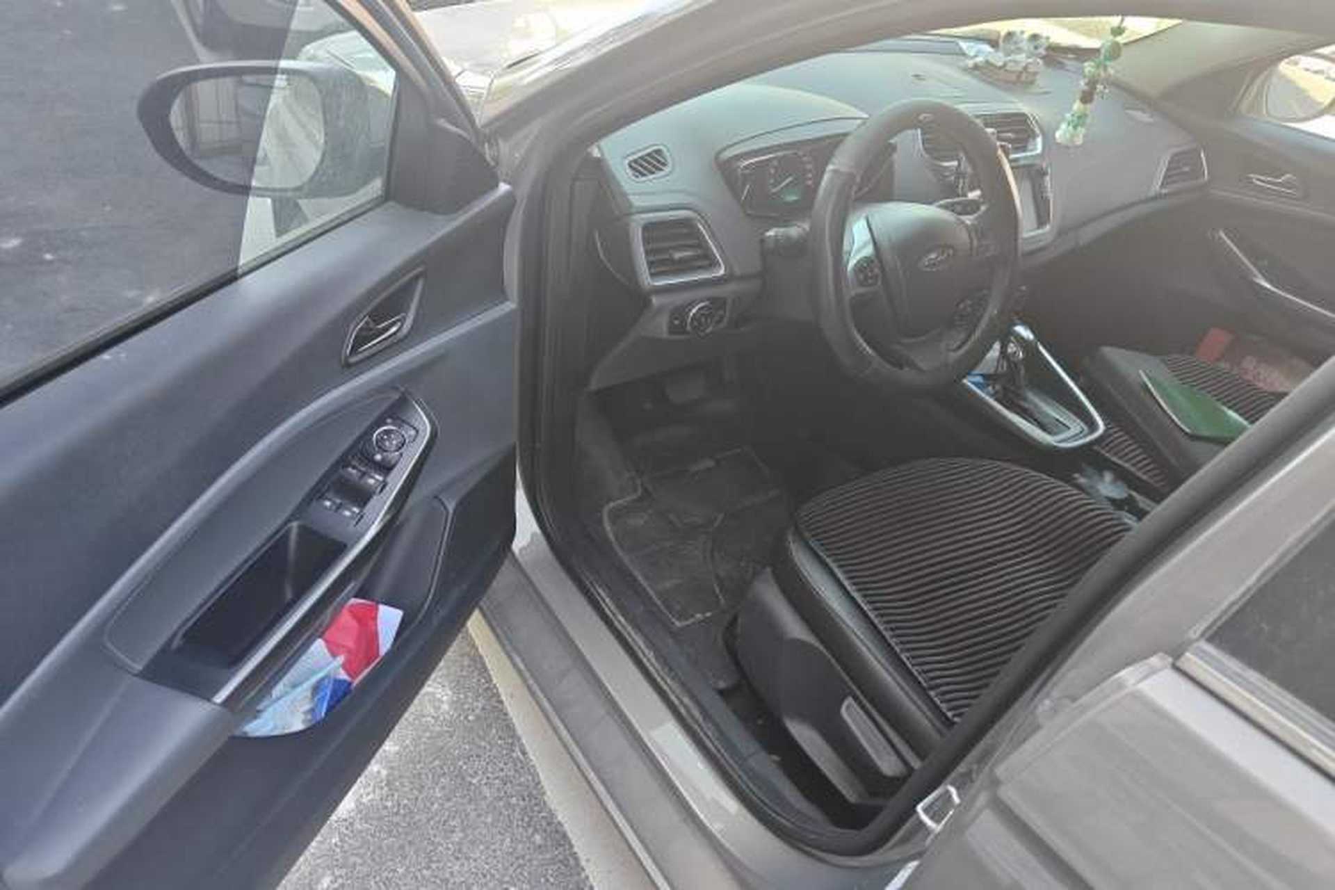 Used Ford Escort 2017 Happiness Edition 1.5L Automatic Fashion Version Driver Seat