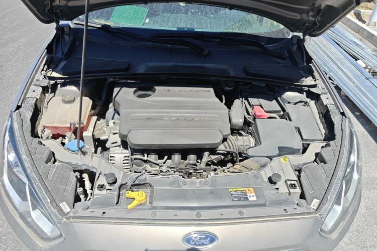 Used Ford Escort 2017 Happiness Edition 1.5L Automatic Fashion Version Engine Bay