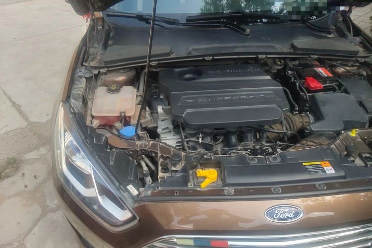Used Ford Escort 2017 Revised Version 1.5L Manual Comfort Edition Engine Bay Right