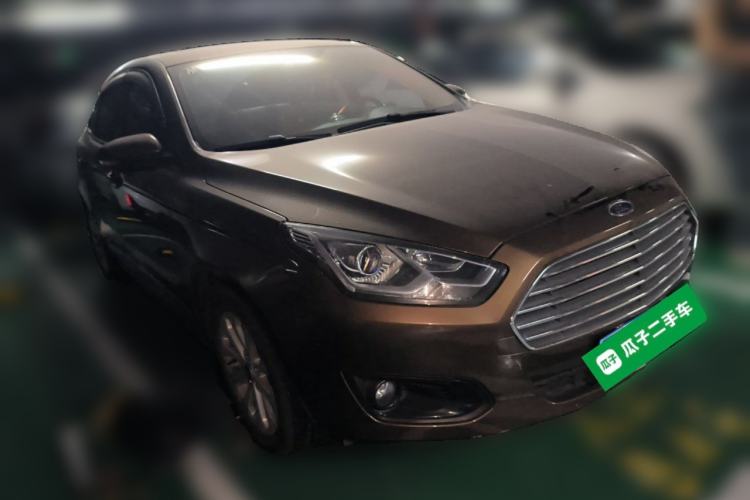 Used Ford Escort 2017 Happiness Edition 1.5L Automatic Fashion Version Front Right 45 Deg