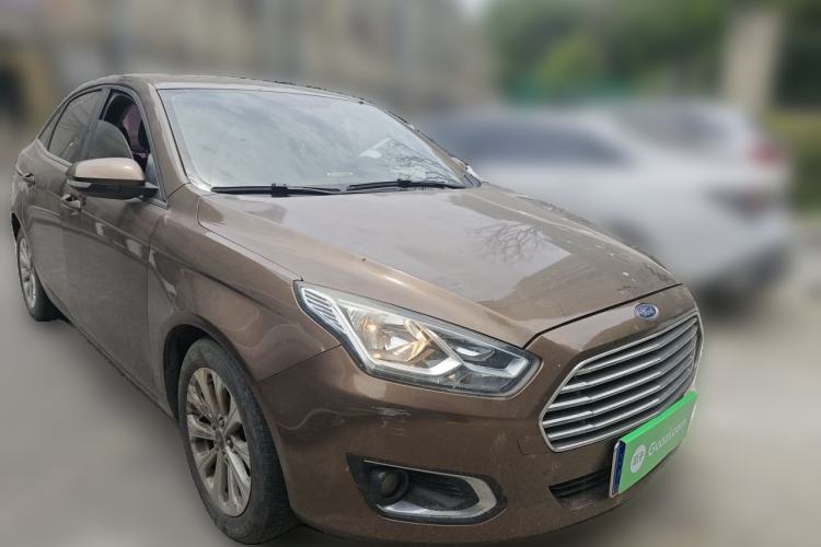 Used Ford Escort 2017 Happiness Edition 1.5L Automatic Fashion Version Front Right 45 Deg