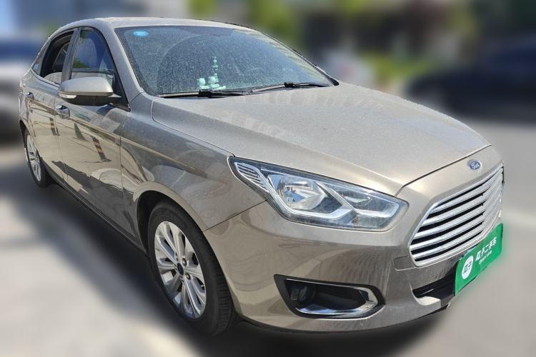 Used Ford Escort 2017 Happiness Edition 1.5L Automatic Fashion Version Front Right 45 Deg