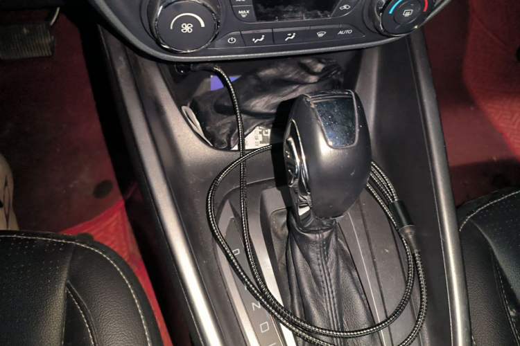 Used Ford Escort 2017 Happiness Edition 1.5L Automatic Fashion Version Gear Lever