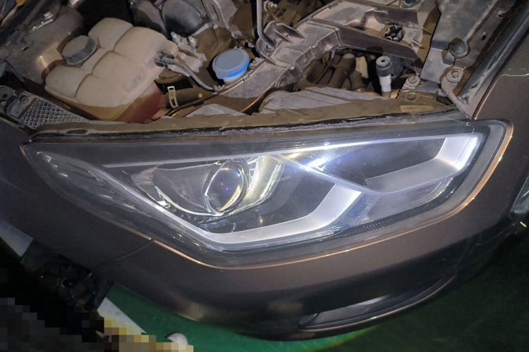 Used Ford Escort 2017 Happiness Edition 1.5L Automatic Fashion Version Right Front Headlight