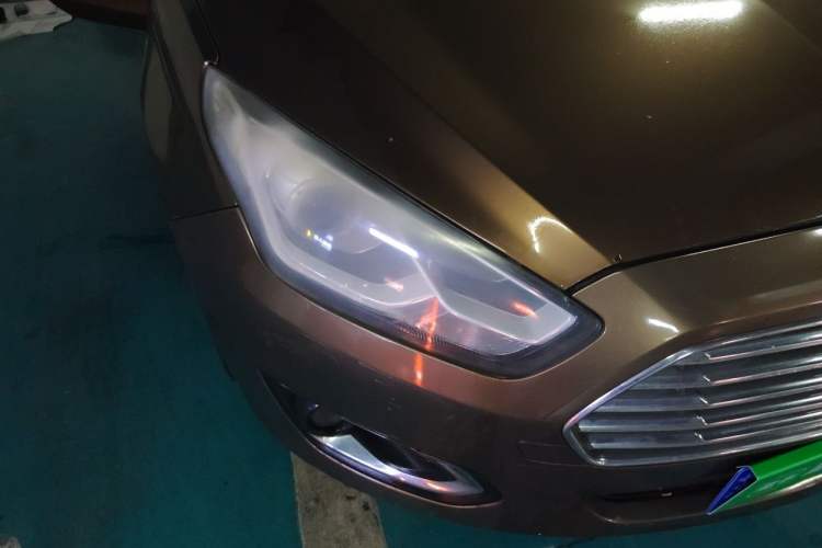 Used Ford Escort 2017 Happiness Edition 1.5L Automatic Fashion Version Right Front Headlight