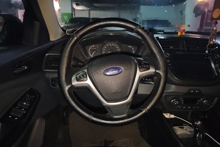 Used Ford Escort 2017 Happiness Edition 1.5L Automatic Fashion Version Steering Wheel