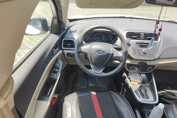 Used Ford Escort 2017 1.5L Automatic Comfort Model Steering Wheel