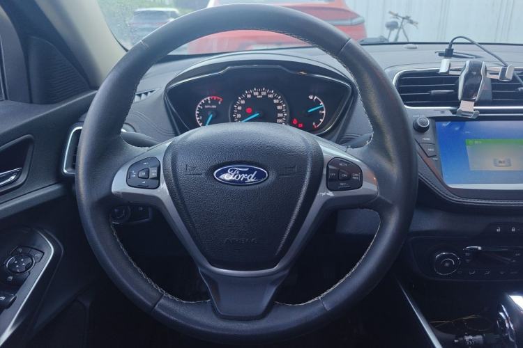Used Ford Escort 2017 Happiness Edition 1.5L Automatic Fashion Version Steering Wheel
