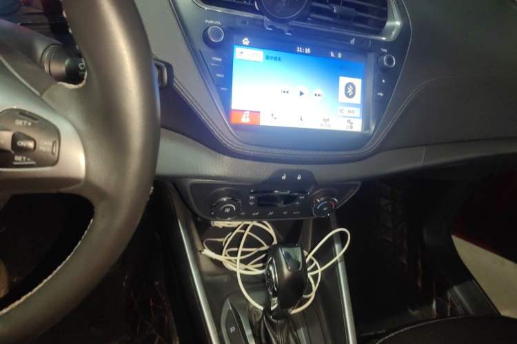 Used Ford Escort 2017 Happiness Edition 1.5L Automatic Fashion Version Audio And AC Panel