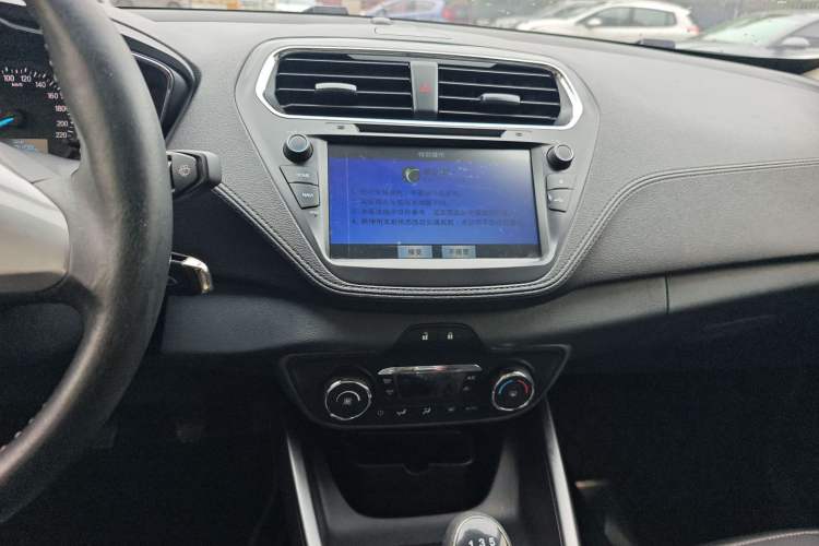 Used Ford Escort 2017 Happy Edition 1.5L Manual Fashion Model Audio And AC Panel