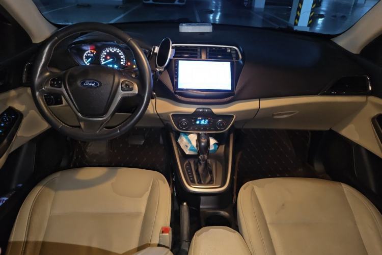 Used Ford Escort 2017 Happiness Edition 1.5L Automatic Fashion Version Center Console