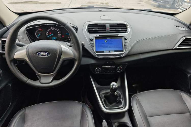 Used Ford Escort 2017 Happy Edition 1.5L Manual Fashion Model Center Console