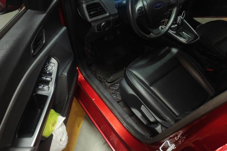 Used Ford Escort 2017 Happiness Edition 1.5L Automatic Fashion Version Driver Seat