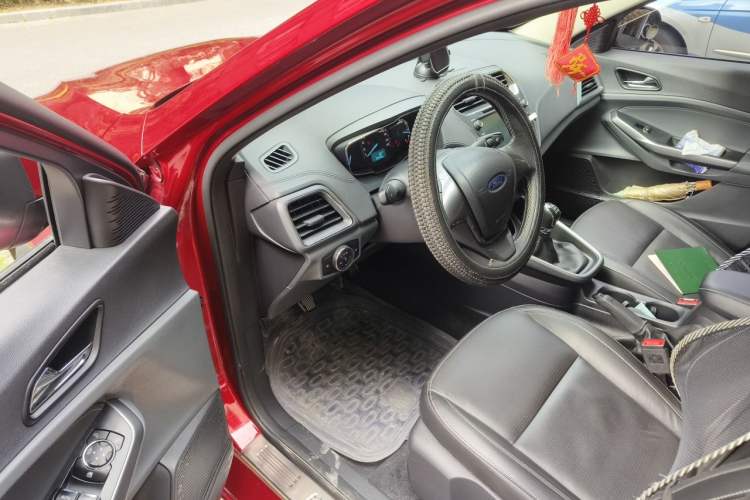 Used Ford Escort 2017 Happy Edition 1.5L Manual Fashion Model Driver Seat