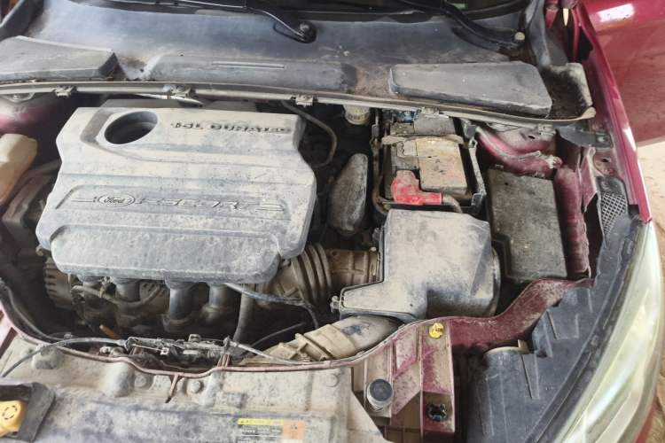 Used Ford Escort 2017 1.5L Automatic Comfort Model Engine Bay Left