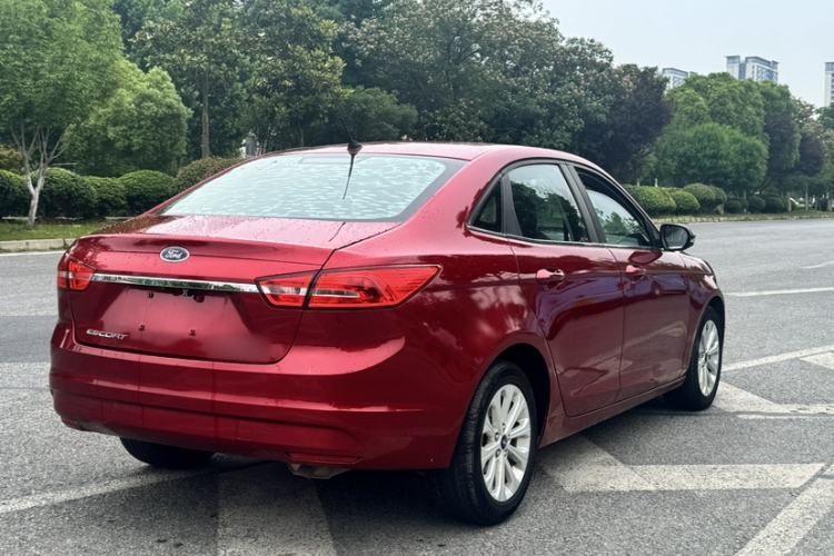 Used Ford Escort 2017 Happiness Edition 1.5L Automatic Fashion Version Exterior 6
