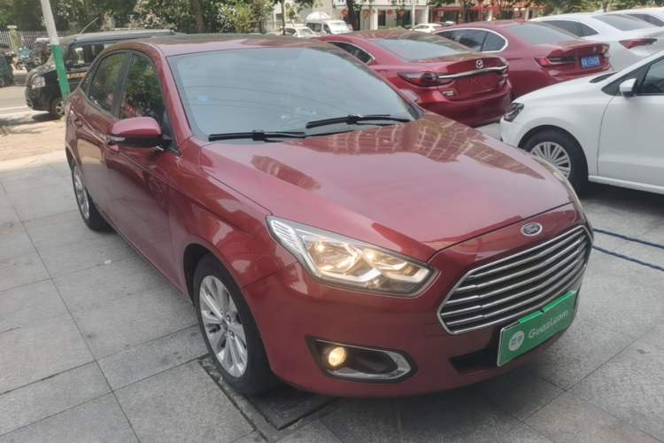 Used Ford Escort 2017 Happiness Edition 1.5L Automatic Fashion Version Front Right 45 Deg
