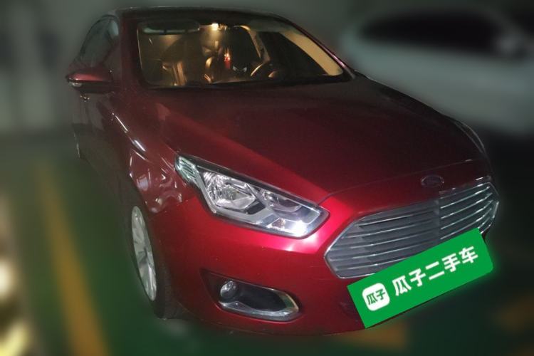 Used Ford Escort 2017 Happiness Edition 1.5L Automatic Fashion Version Front Right 45 Deg