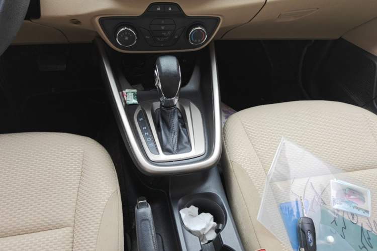 Used Ford Escort 2017 1.5L Automatic Comfort Model Gear Lever