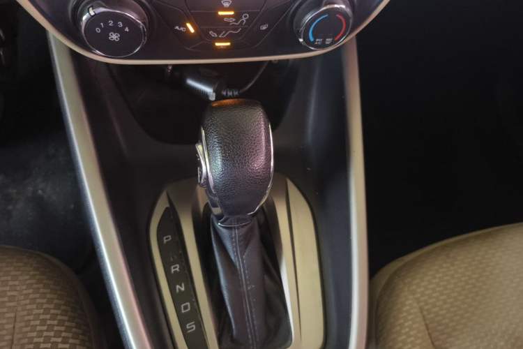 Used Ford Escort 2017 1.5L Automatic Comfort Model Gear Lever