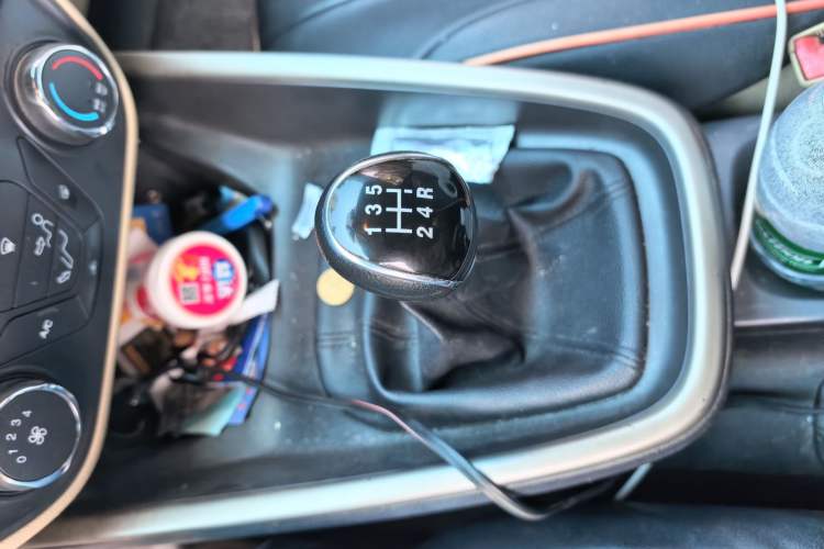 Used Ford Escort 2017 1.5L Manual Comfort Model Gear Lever