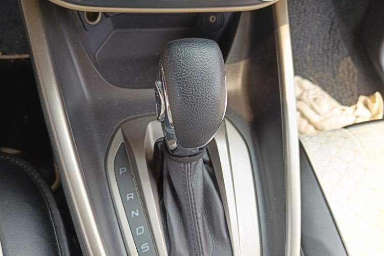 Used Ford Escort 2017 1.5L Automatic Comfort Model Gear Lever