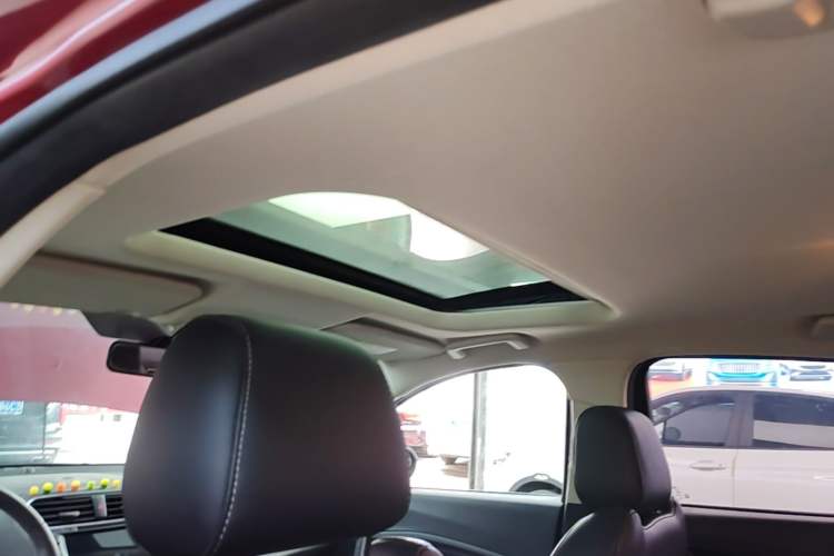 Used Ford Escort 2017 Happiness Edition 1.5L Automatic Fashion Version Headliner