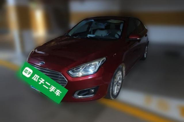 Ojetý Ford Escort 2017 Happiness Edition 1.5L Automatic Fashion Version