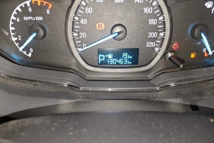 Used Ford Escort 2017 Happiness Edition 1.5L Automatic Fashion Version Odometer Close Up