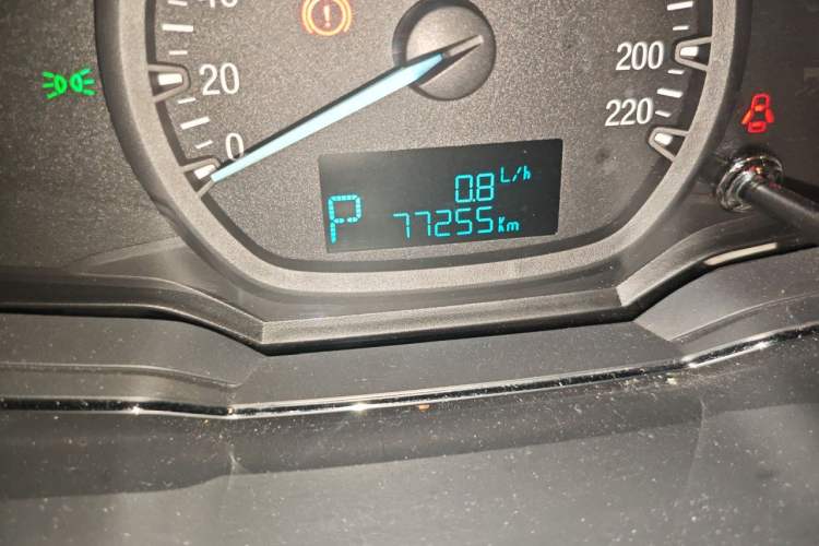 Used Ford Escort 2017 Happiness Edition 1.5L Automatic Fashion Version Odometer Close Up