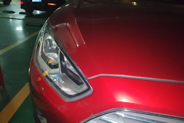 Used Ford Escort 2017 Happiness Edition 1.5L Automatic Fashion Version Right Front Headlight