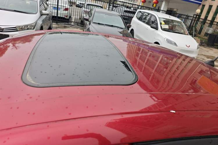 Used Ford Escort 2017 Happy Edition 1.5L Manual Fashion Model Roof