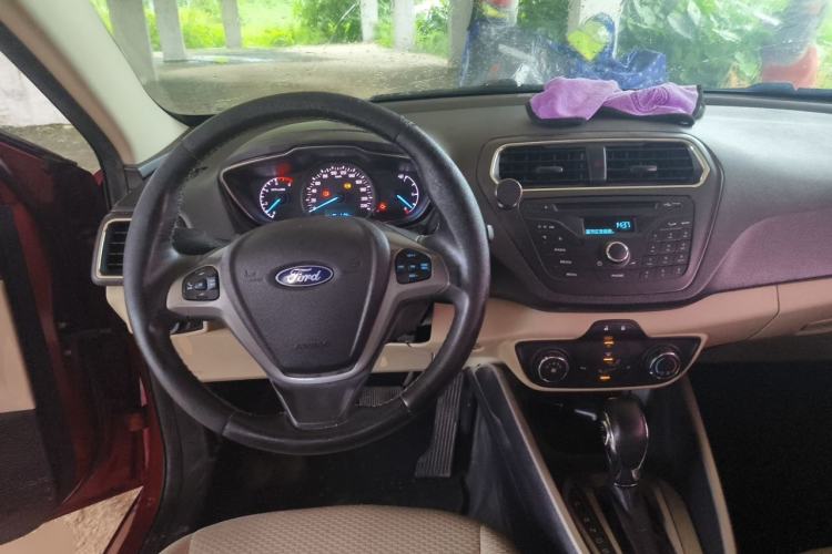Used Ford Escort 2017 1.5L Automatic Comfort Model Steering Wheel