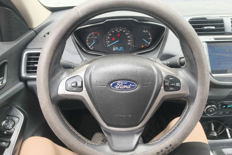 Used Ford Escort 2017 Happiness Edition 1.5L Automatic Fashion Version Steering Wheel