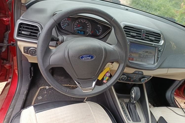 Used Ford Escort 2017 1.5L Automatic Comfort Model Steering Wheel