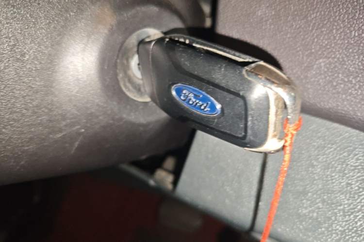 Used Ford Escort 2017 Happiness Edition 1.5L Automatic Fashion Version Vehicle Key